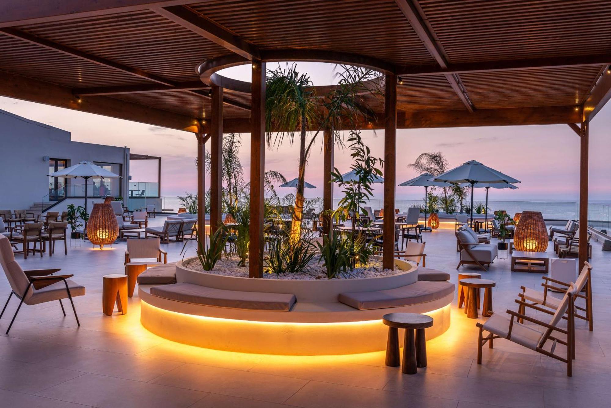 Isla Brown Chania Resort, Curio Collection By Hilton Stavrós