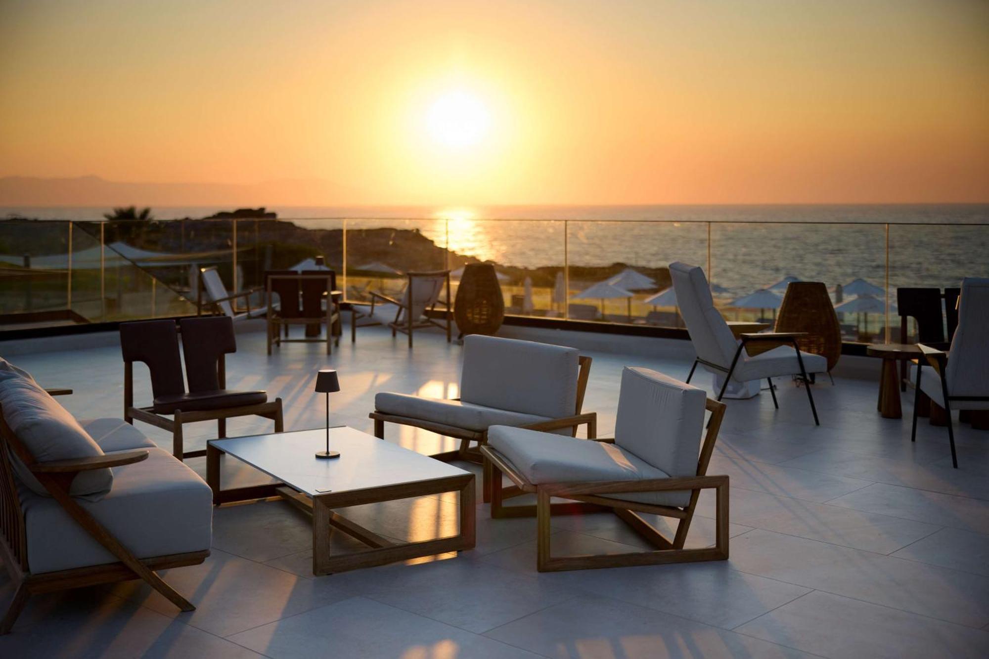 Isla Brown Chania Resort, Curio Collection By Hilton Stavrós