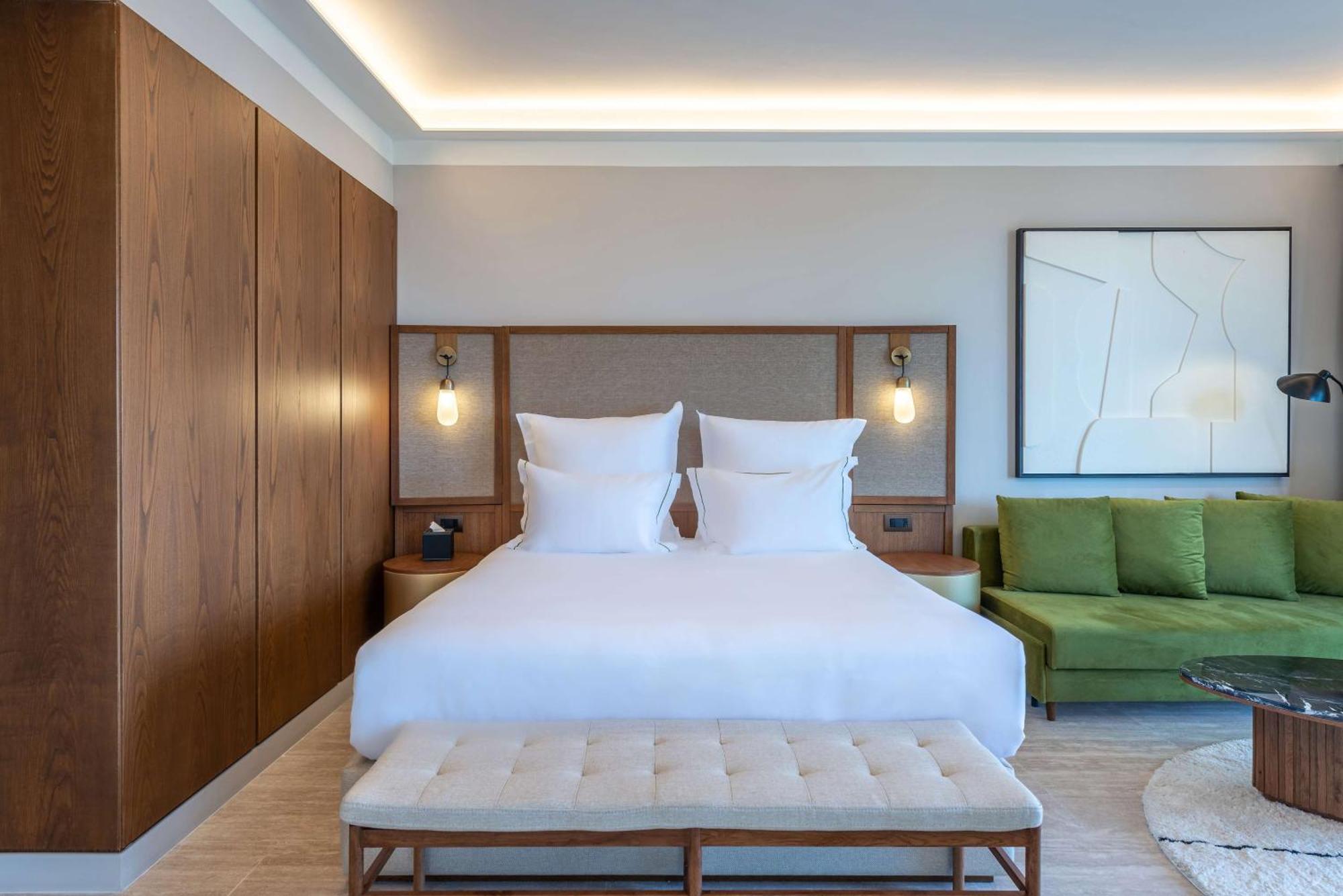 Isla Brown Chania Resort, Curio Collection By Hilton Stavrós