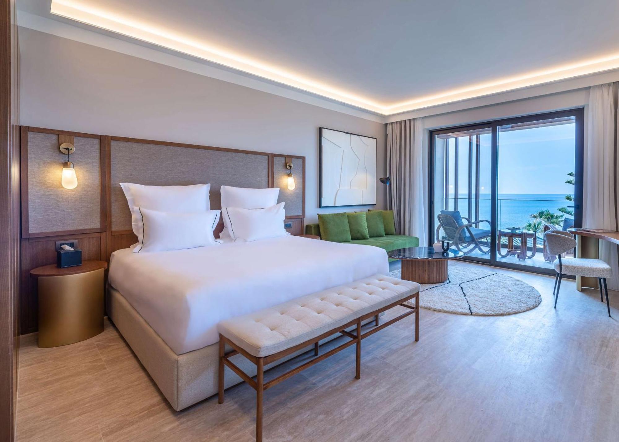 Isla Brown Chania Resort, Curio Collection By Hilton 5* Stavrós
