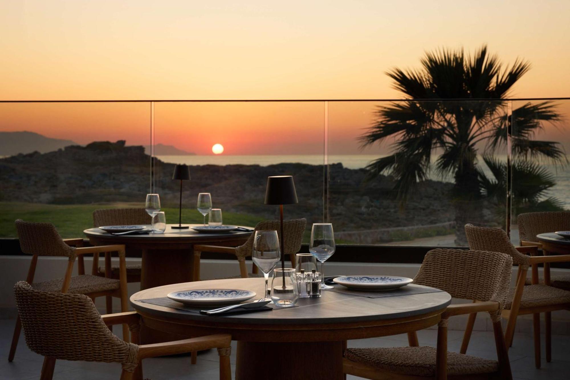 Isla Brown Chania Resort, Curio Collection By Hilton Resort Stavrós