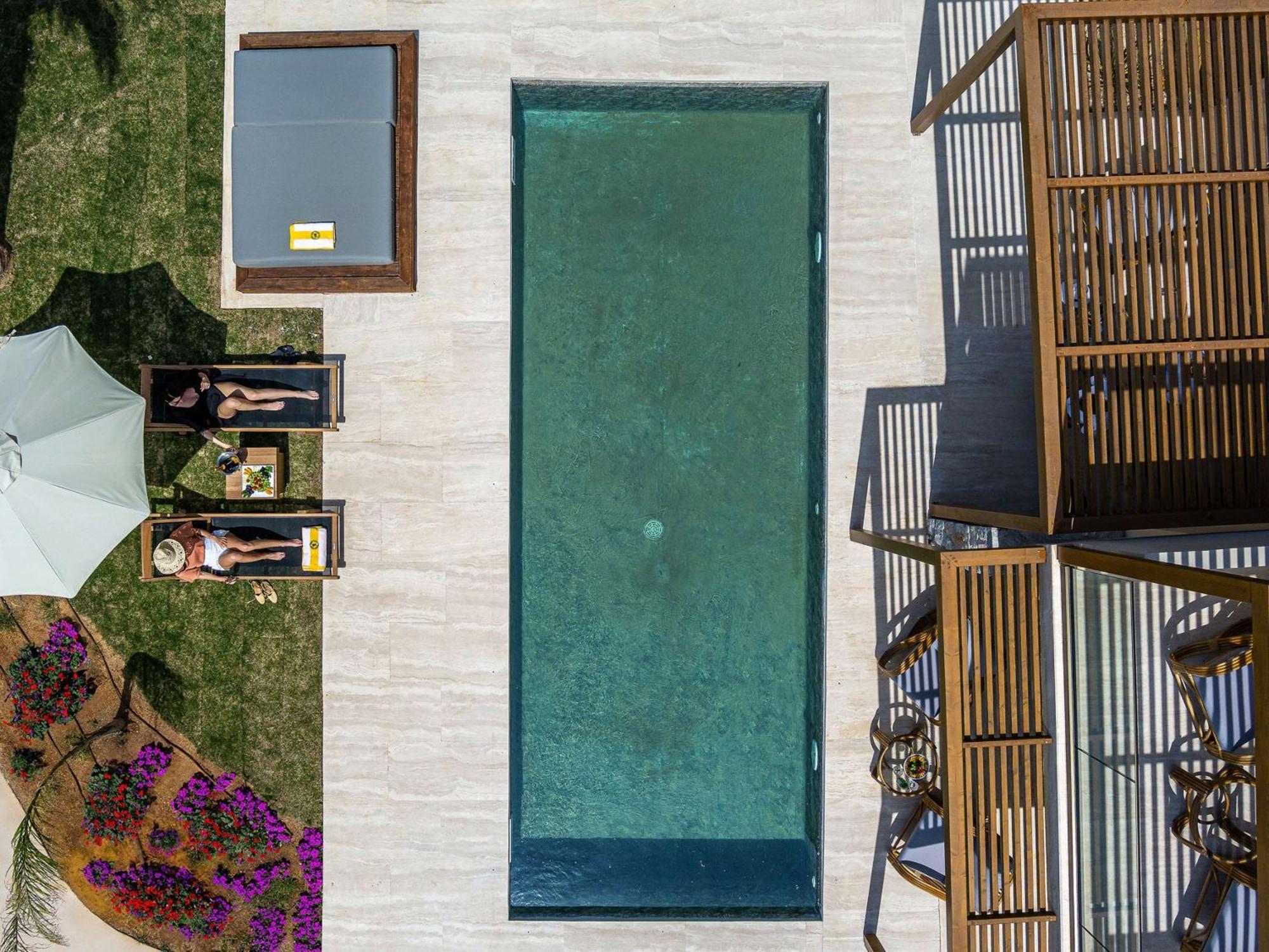 Isla Brown Chania Resort, Curio Collection By Hilton 5* Stavrós
