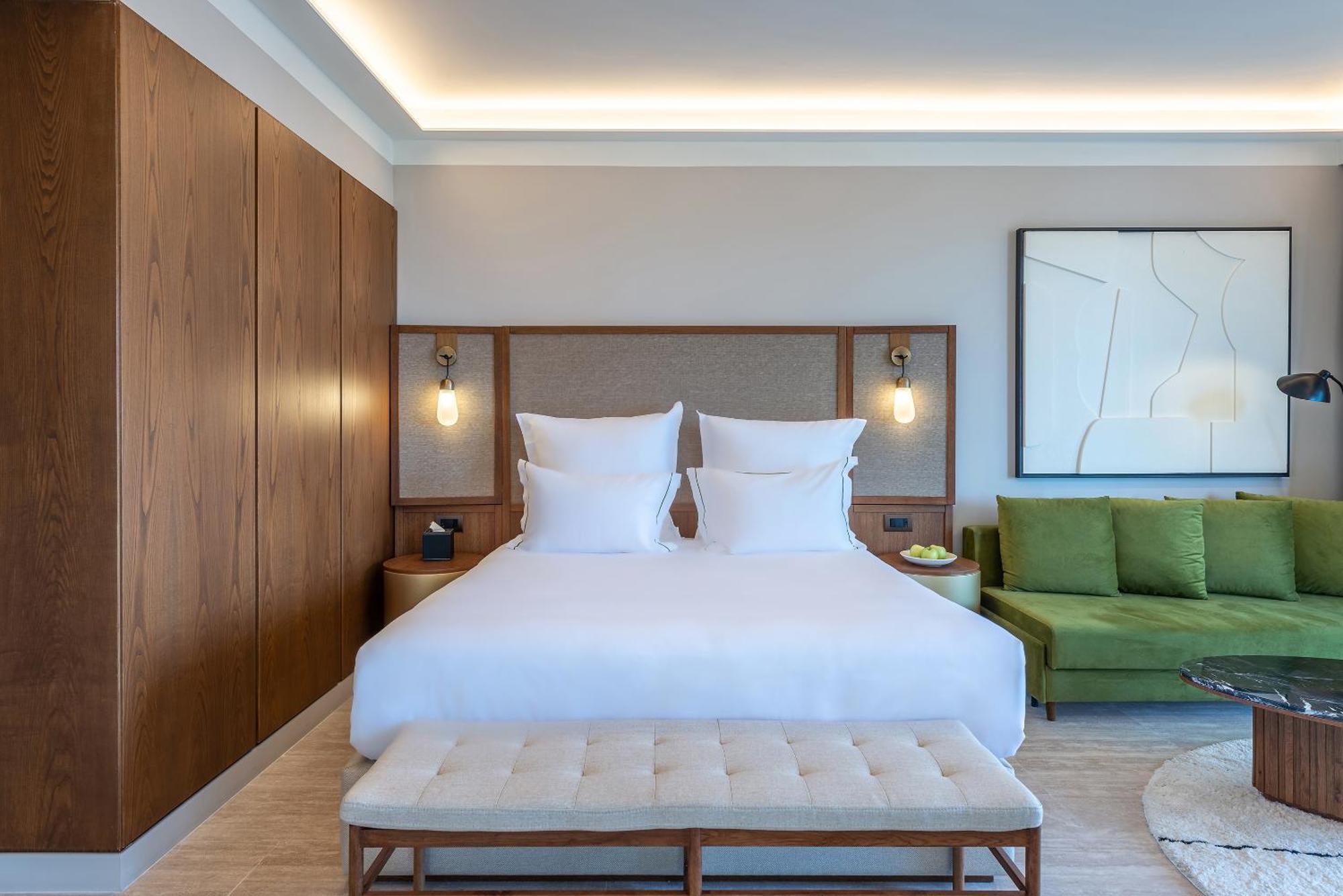 Isla Brown Chania Resort, Curio Collection By Hilton Stavrós